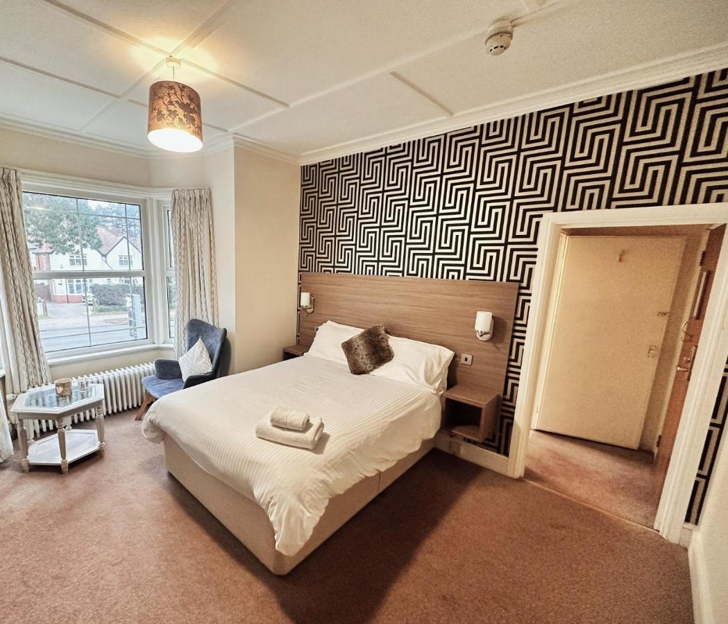 Pine Lodge Hotel & Restaurant แมนส์ฟีลด์ ภายนอก รูปภาพ