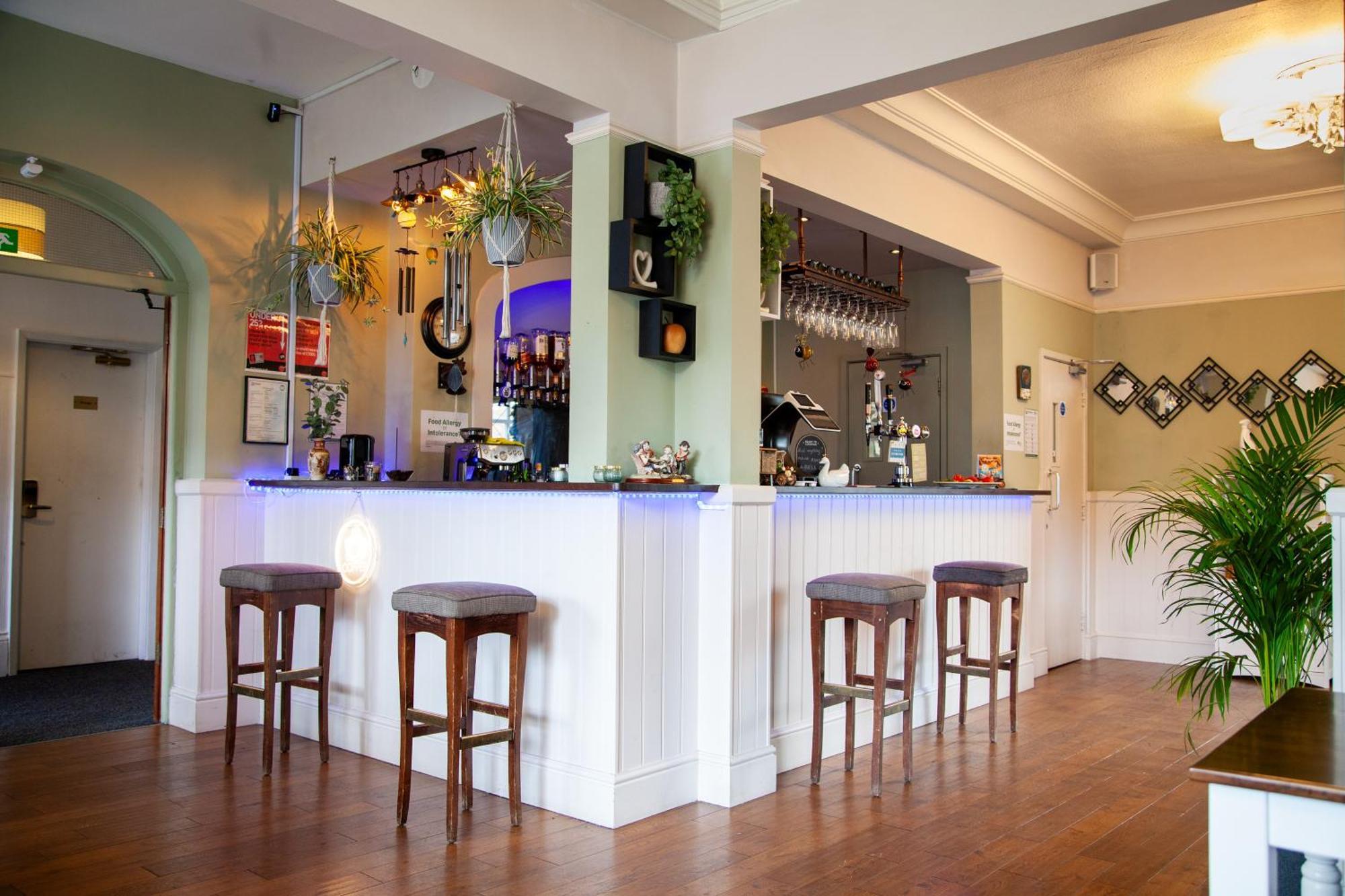 Pine Lodge Hotel & Restaurant แมนส์ฟีลด์ ภายนอก รูปภาพ